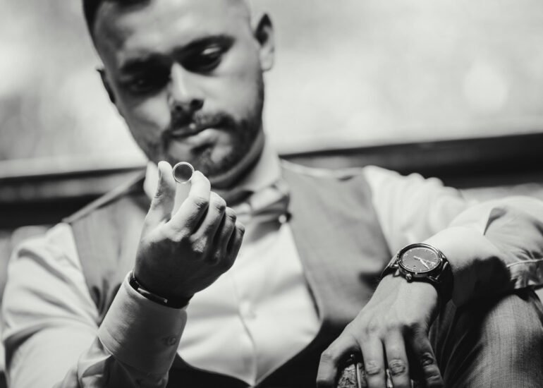 Fotografía de bodas destino anillo - Monett Weddings