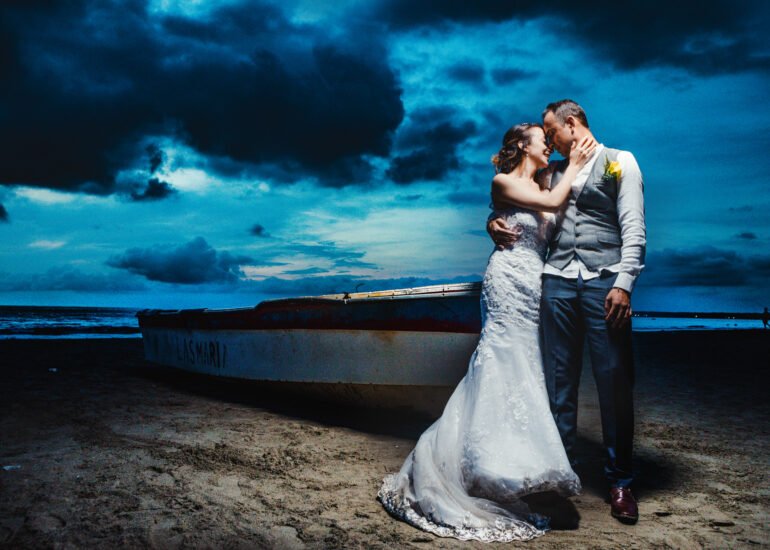Fotografía de bodas en Cartagena playa sesión - Monett Weddings
