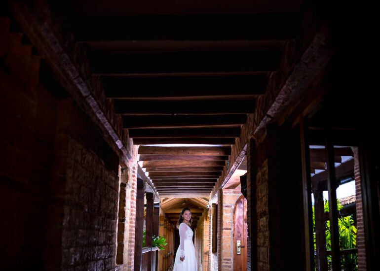 Fotografía en Villa de Leyva.jpg - Monett Weddings